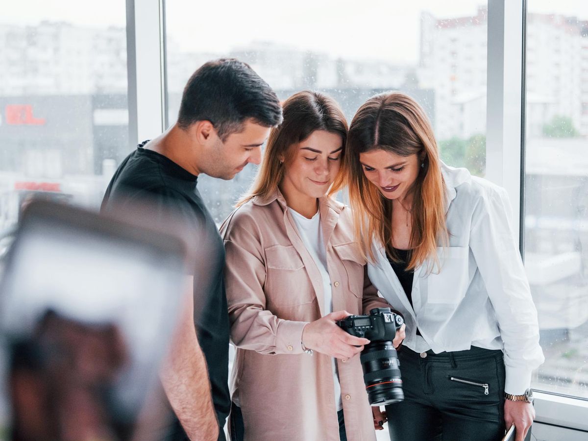 Sesje zdjęciowe dla firm – klucz do profesjonalnego wizerunku i skutecznego marketingu